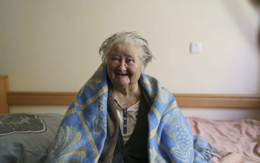 Survivre ensemble à Dnipro : la fille de Rima, 92 ans, raconte son combat
